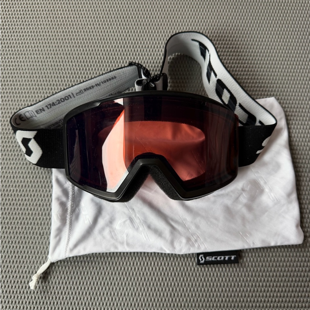 Scott Ski Snowboard Goggles with Red Lens and Dustbag Unisex